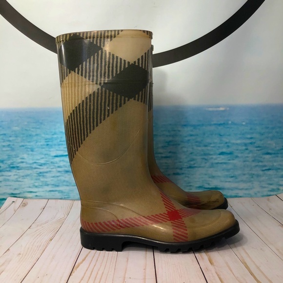 BURBERRY Rubber Rain Boot - Picture 13 of 16